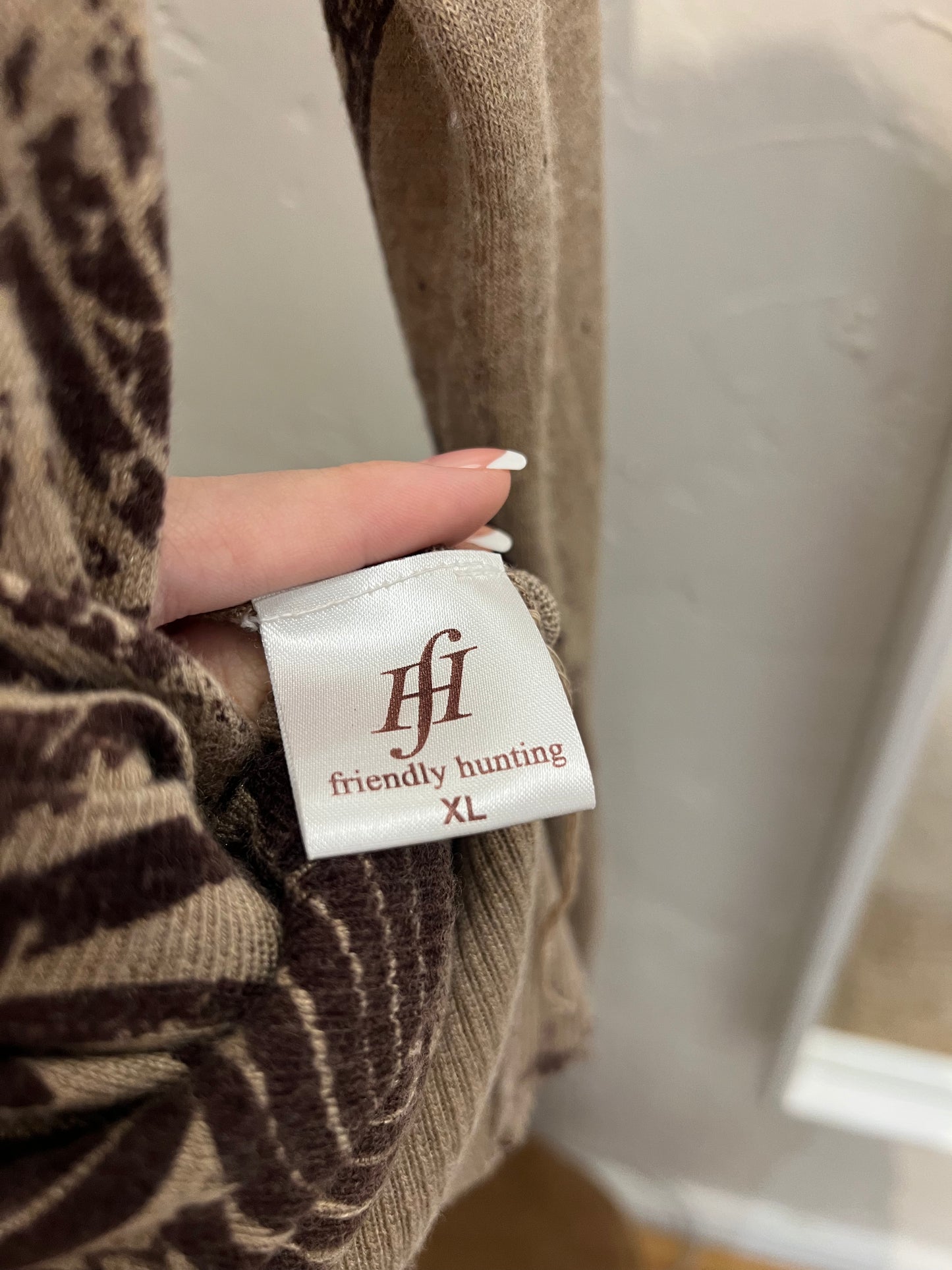Friendly Hunting buttoned silk blend cardigan