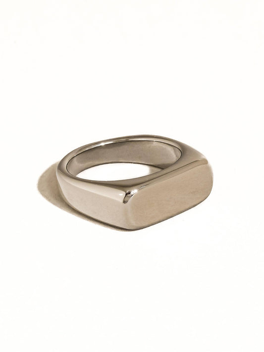 Glayce 18K Gold Non-Tarnish Classic Signet Ring: Silver