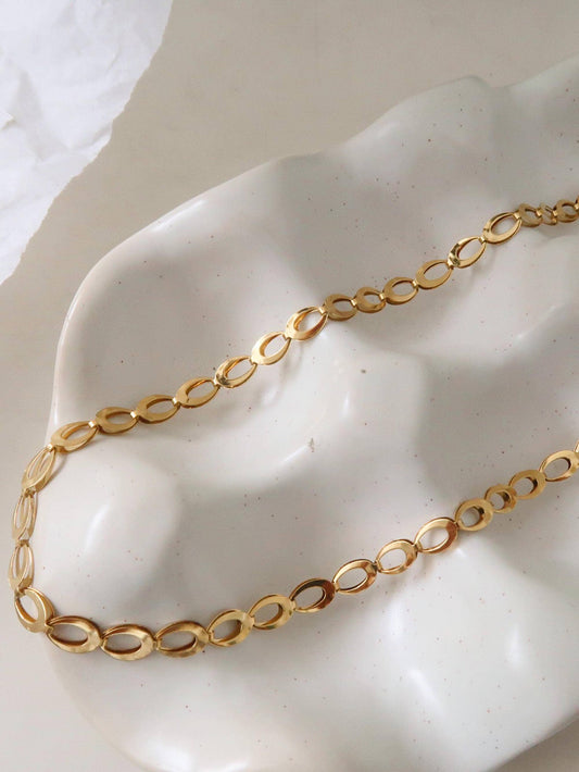 Thessaly Oval Link Chain Necklace