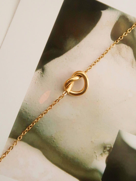 Aimee 18K Gold Petite Heart Non-Tarnish Necklace: Yellow Gold