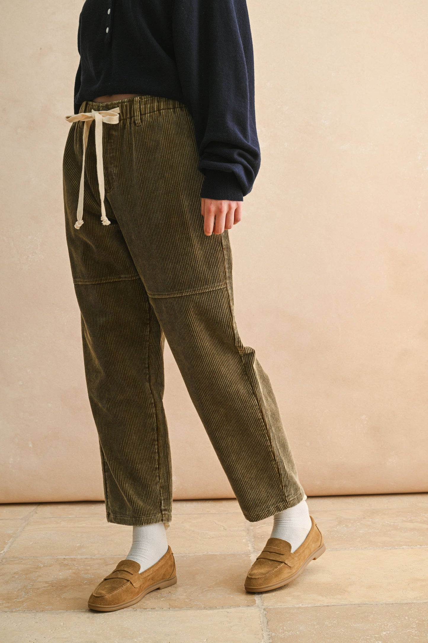 Corduroy olive croped pants
