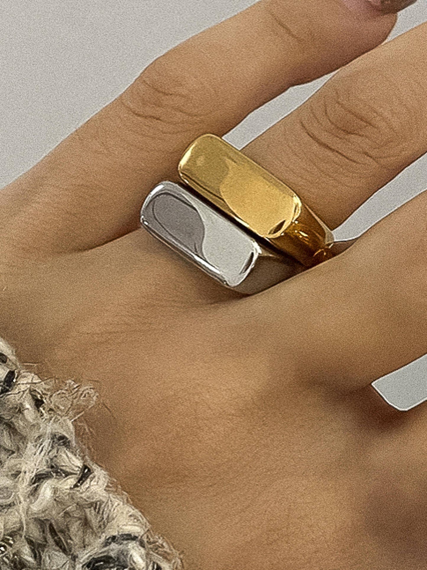 Glayce 18K Gold Non-Tarnish Classic Signet Ring: Silver
