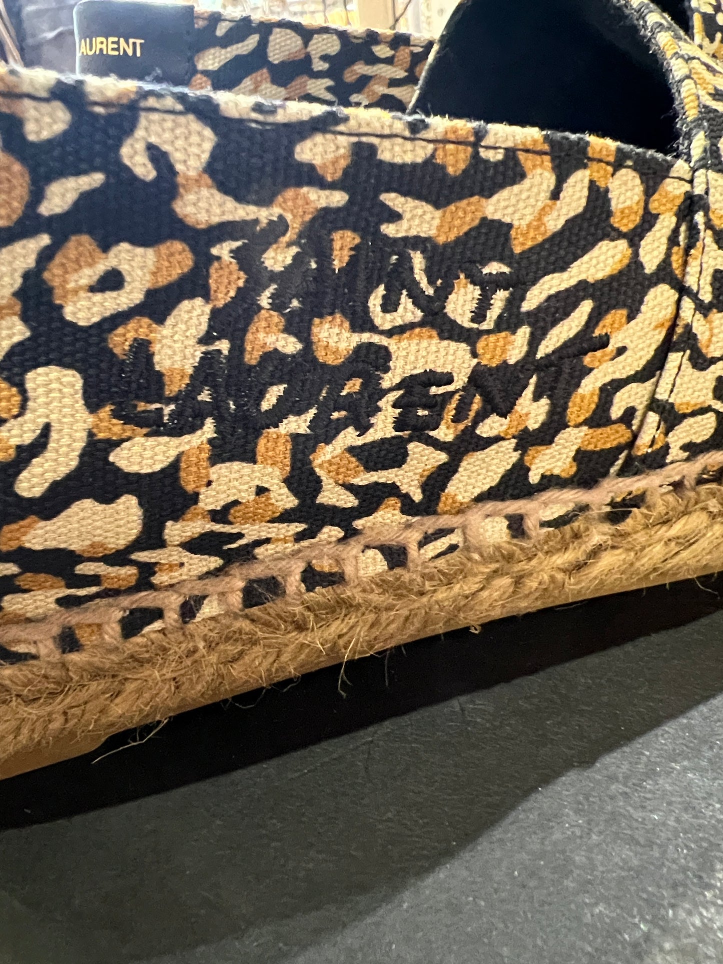 Saint Laurent Signature Espadrilles in Nero Multicolor