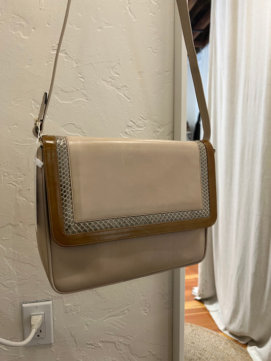 Salvatore Ferragamo Messenger Bag