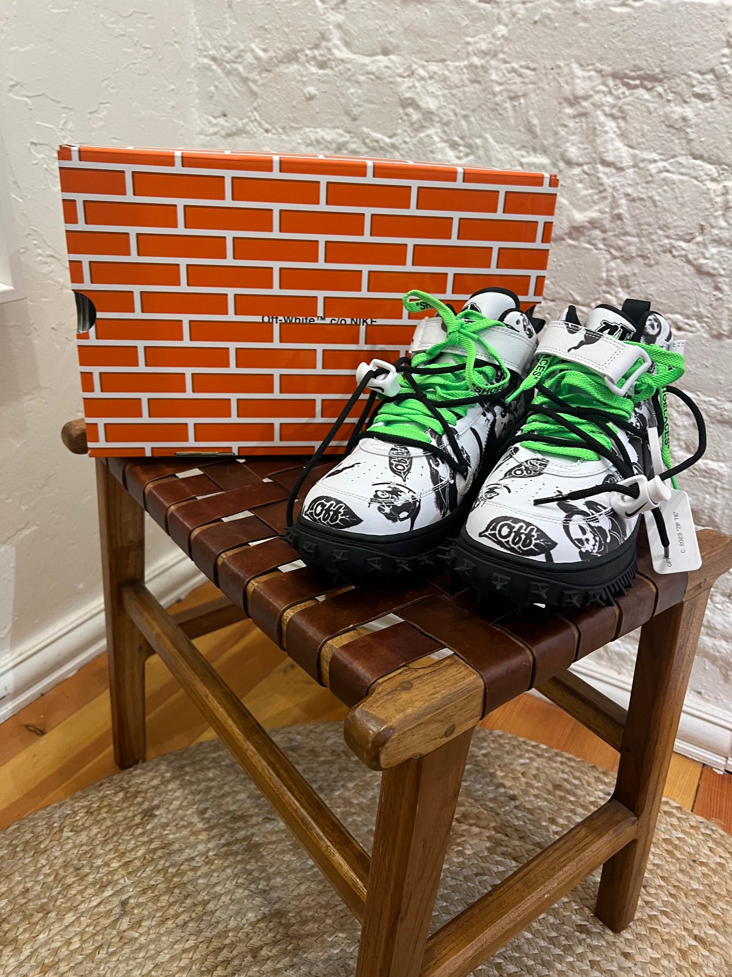 Off White x Nike Air Force 1 Mid SP Leather