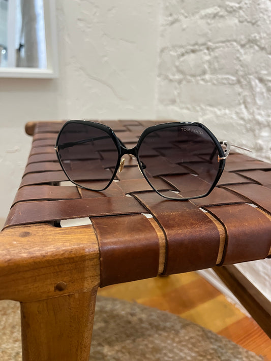 Tom Ford Fonda-02 (FT0912 01B) Sunglasses