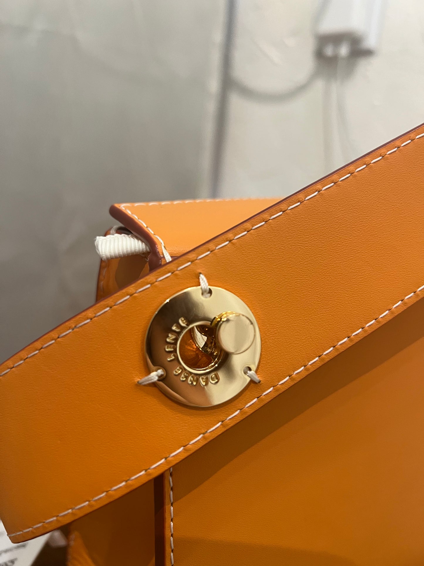 Danse Lente Zoe orange bag