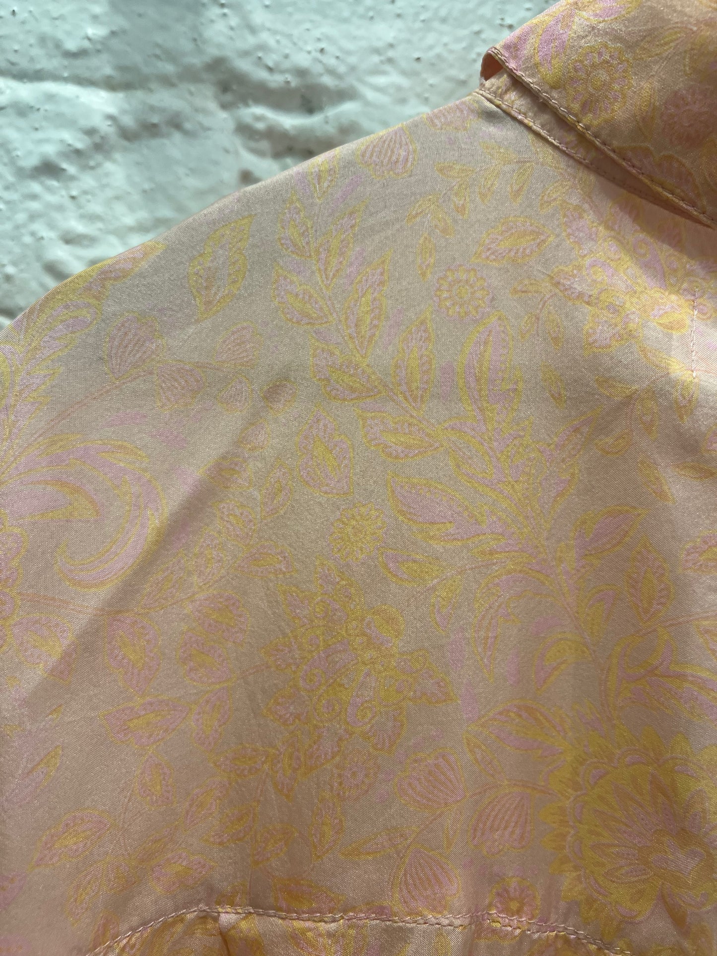 Les Neo Bourgeouises Bloom Blouse
