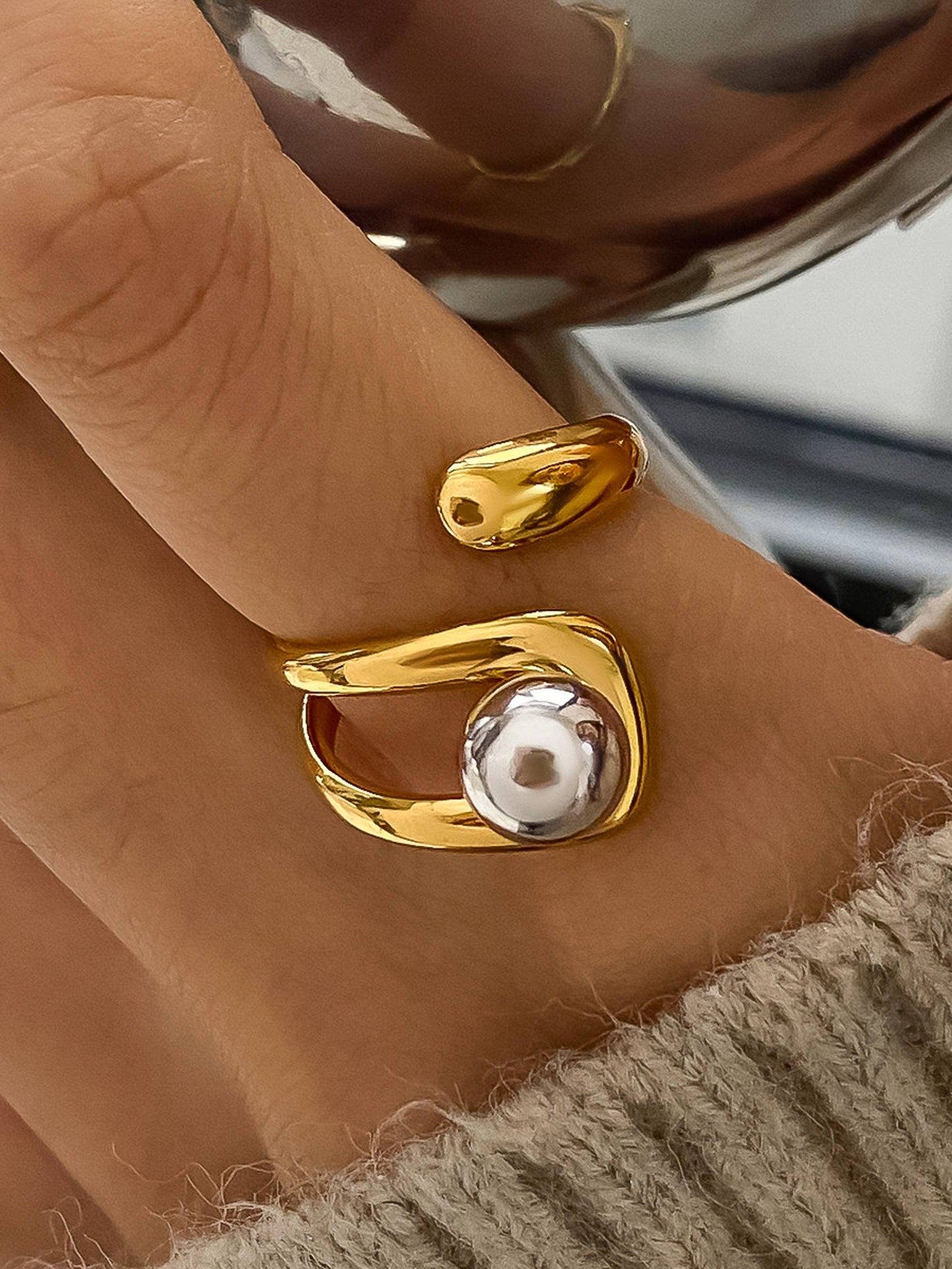 Fauna Two Tone Ball Band Ring