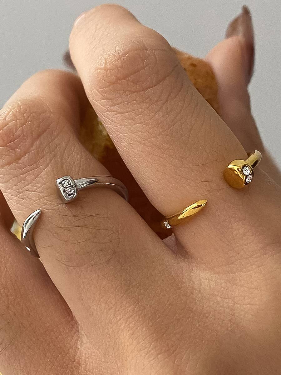 Vexa Wrap Around Nail Ring: